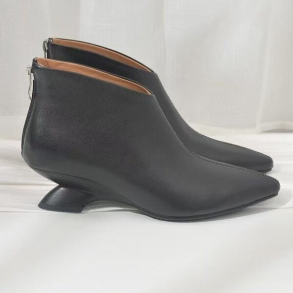 1a062a5f-c74b-4245-843d-ec9e04469112.jpg Short Boots French Pointed Toe Shaped Mid Heel Autumn And Winter Women