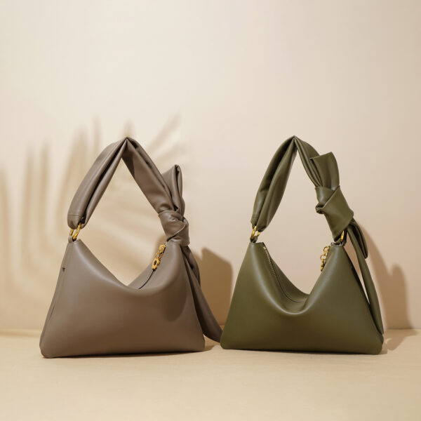 One-shoulder Crossbody Large Capacity Advanced Portable Cattle Leather Bag