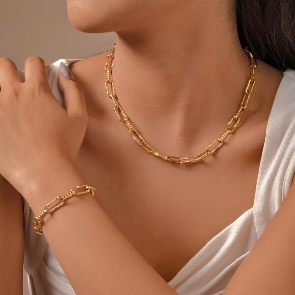 O1CN01jjTwq11CBk5ufvxg1_2209324270043-0-cib.jpg Stainless Steel Embossed Rectangular Bracelet Necklace Gold