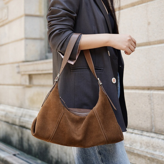 fdb9a99a-c5b9-49f3-9ae0-58abbb1fed14_fine.jpeg Casual All-match Retro Shoulder Messenger Underarm Bag