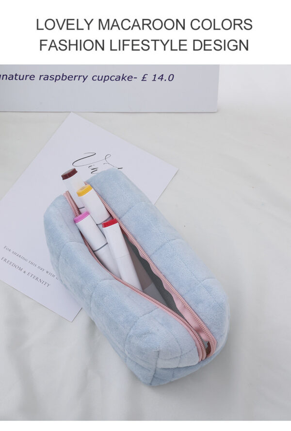 d1b1ffa6-e944-4f36-a15b-ef0e0062a9ad.jpg Japanese Good-looking Pillow Cosmetic Bag Large Capacity Storage Stationery Box